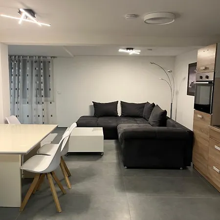 Διαμέρισμα Wohnung *